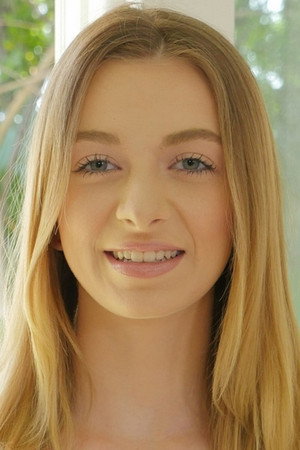 Kenzi Kellie portrait