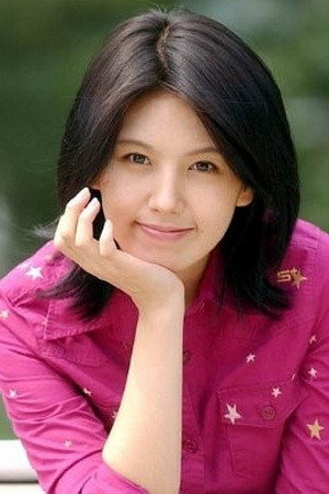 Lee Eun-ju portrait