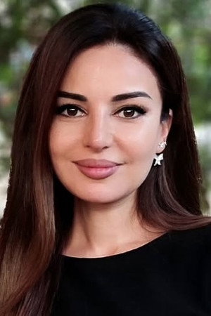 Nurana Nur portrait