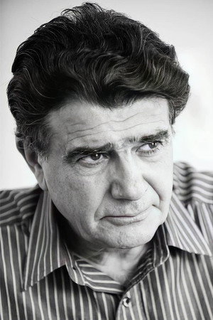 Mohammadreza Shajarian portrait