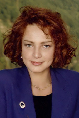 Béatrice Macola portrait
