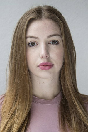 Seána Kerslake portrait