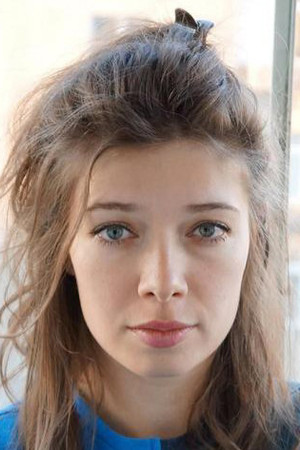 Alexandra Pirici portrait