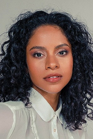 Larissa Góes portrait