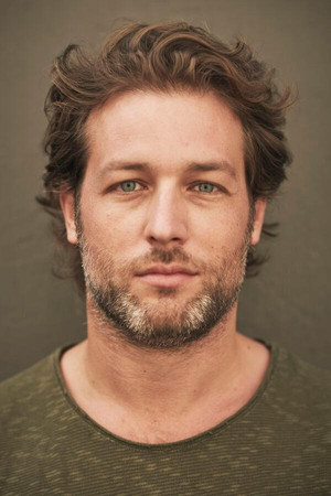 Julian Looman portrait