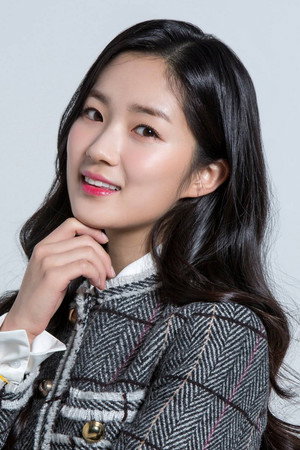 Kim Hye-yoon portrait