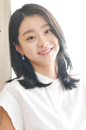 Kim Da-mi portrait