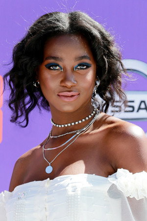 Mouna Traoré portrait