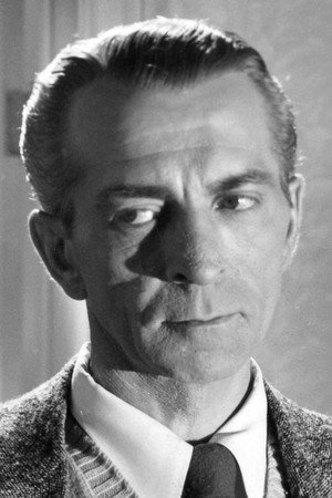 Ralf Harolde portrait