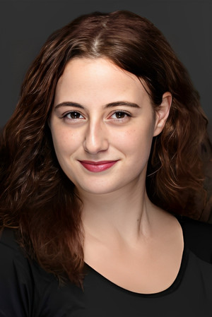 Nazlı Bulum portrait