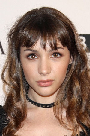 Hannah Marks portrait
