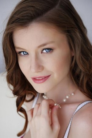 Tania Fox portrait