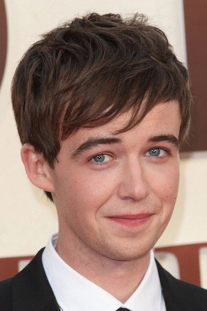 Alex Lawther portrait
