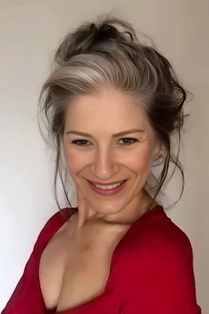Vera Lúcia Ribeiro portrait