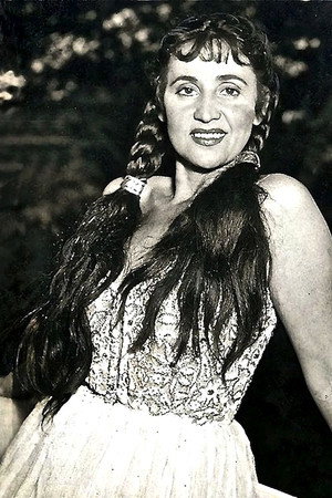 Luz del Fuego portrait