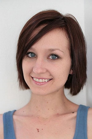 Kyra Steele portrait