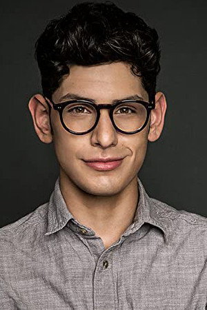 Matt Bennett portrait