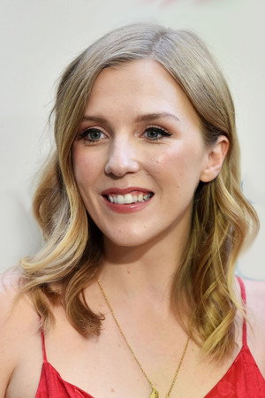 Beattie Edmondson portrait