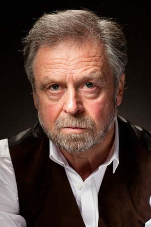 Russell Richardson portrait