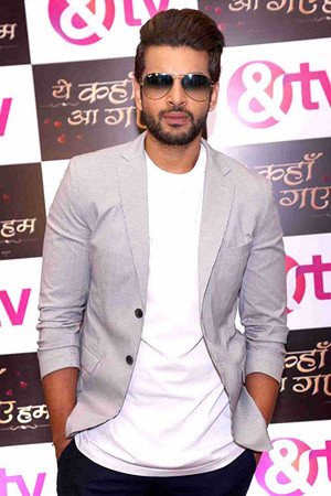 Karan Kundra portrait
