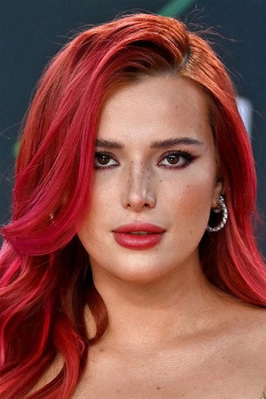 Bella Thorne portrait