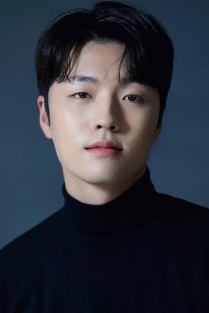 Park Seung-bin portrait