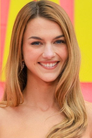 Chloe East portrait