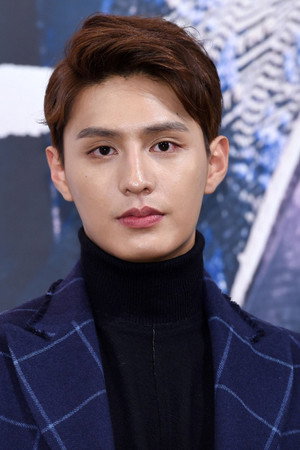 Do Ji-han portrait