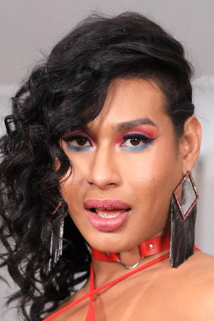 Evelliny Moura portrait