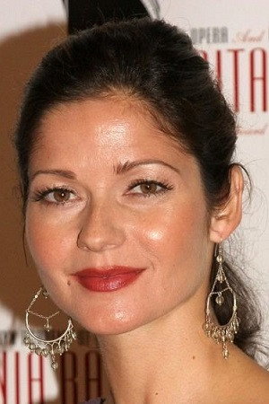 Jill Hennessy portrait