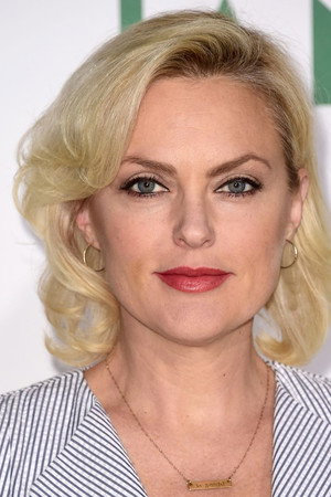Elaine Hendrix portrait