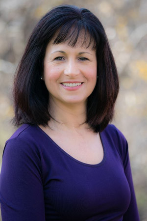 Viv Farmer portrait