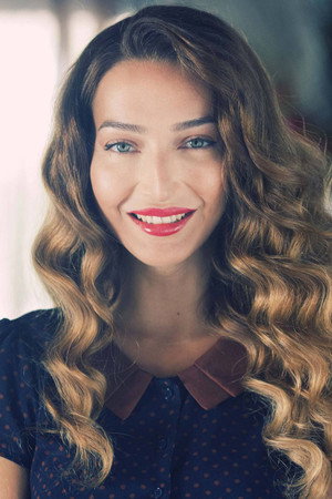 Elena Thomopoulou portrait
