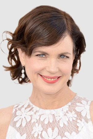 Elizabeth McGovern portrait