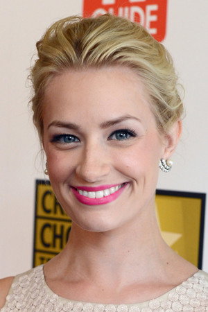 Beth Behrs portrait