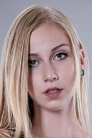 Sirena Sweet portrait