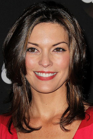 Alana de la Garza portrait