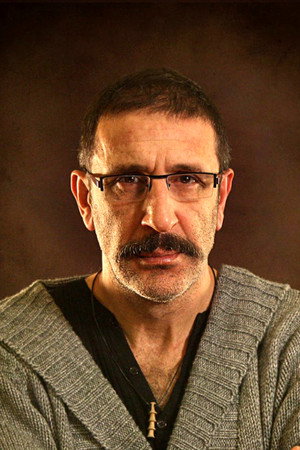 Cem Özer portrait