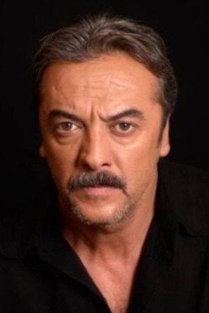 Mesut Akusta portrait