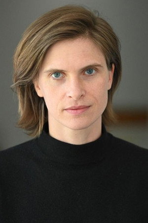 Lena Lauzemis portrait