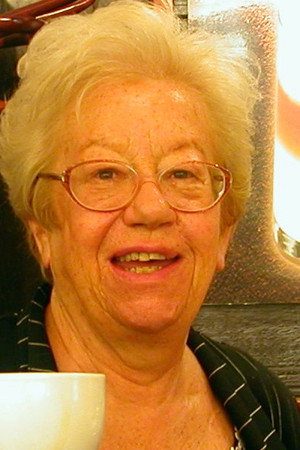 Monique Pantel portrait