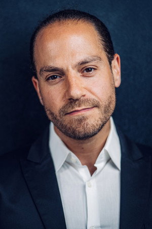 Elan Even portrait