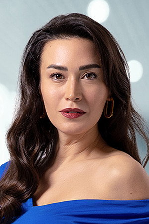 Ecem Özkaya portrait