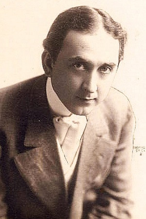 Oliver Eckhardt portrait