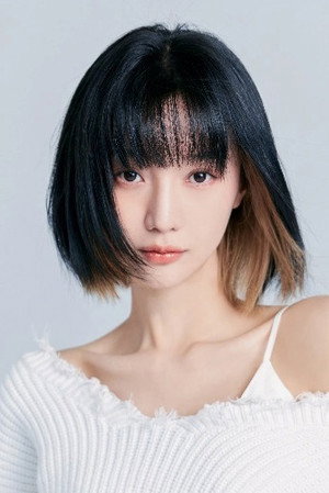 Zheng Yawen portrait