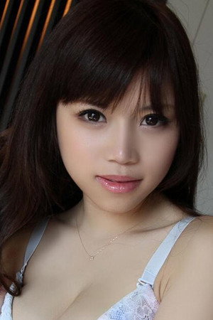 Mona Kasuga portrait