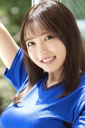 Reona Tomiyasu portrait
