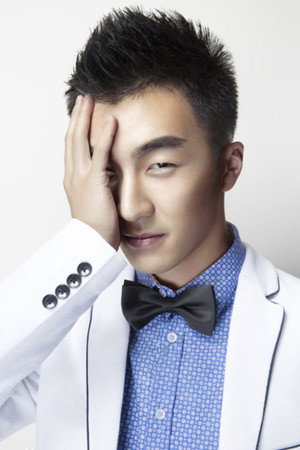 Fei Long portrait