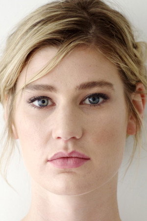 Grace Glowicki portrait
