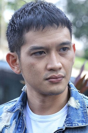 Rezky Aditya portrait